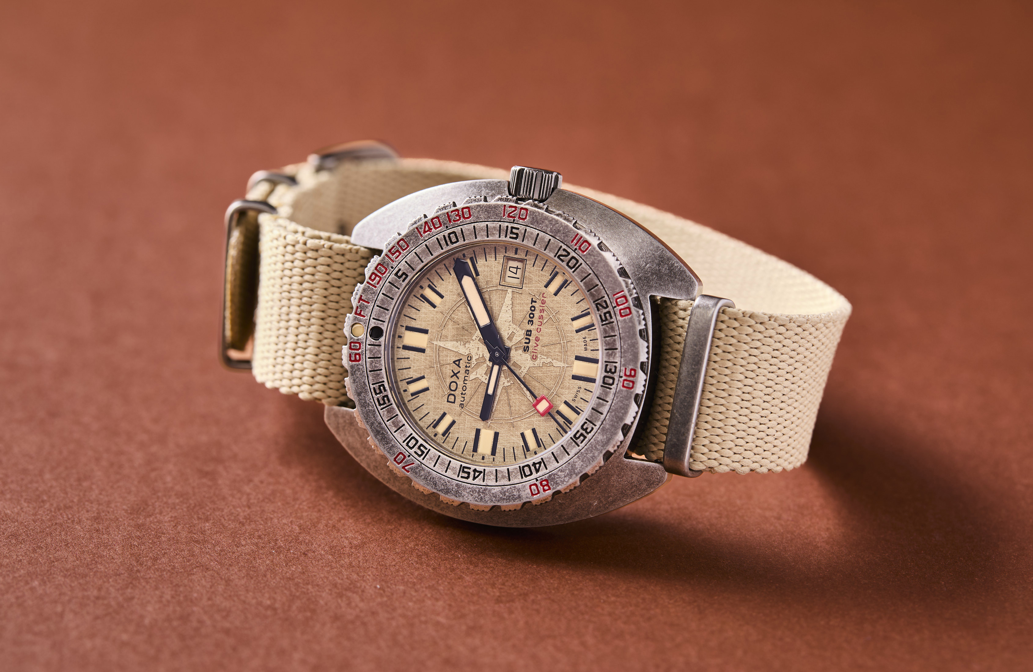 SUB 300T Clive Cussler DOXA Watches CH